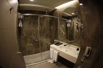 Doubletree By Hilton Istanbul Atasehir Hotel And Conference Centre