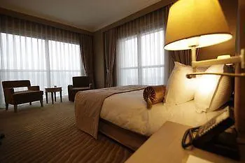 Doubletree By Hilton Istanbul Atasehir Hotel And Conference Centre