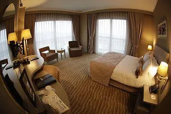 Doubletree By Hilton Istanbul Atasehir Hotel And Conference Centre