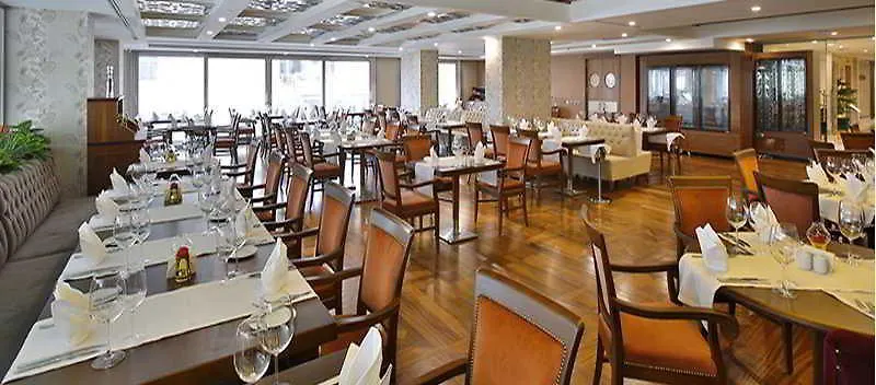 Doubletree By Hilton Istanbul Atasehir Hotel And Conference Centre