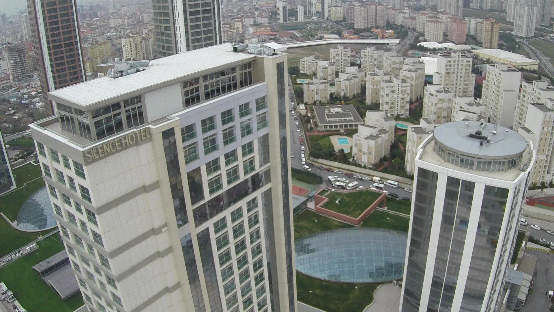 Doubletree By Hilton Istanbul Atasehir Hotel And Conference Centre 5*,