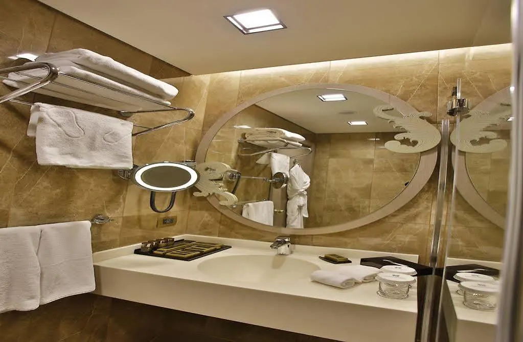 Doubletree By Hilton Istanbul Atasehir Hotel And Conference Centre