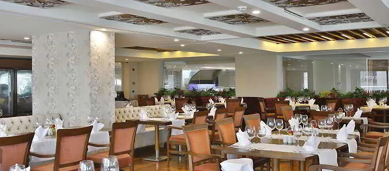 Doubletree By Hilton Istanbul Atasehir Hotel And Conference Centre Turecko